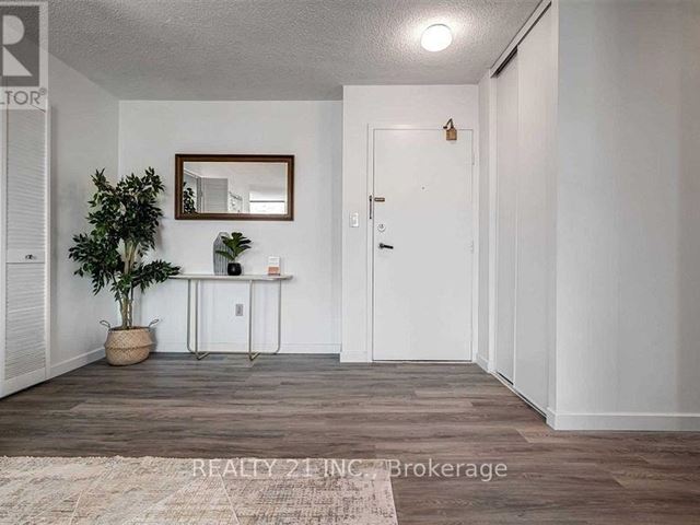 Morningside Estates - 810 90 Ling Road - photo 3