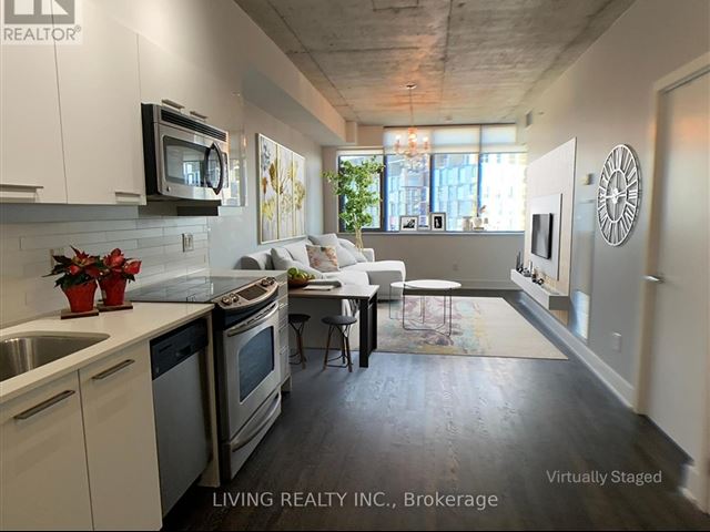 Trinity Lofts - 706 90 Trinity Street - photo 1