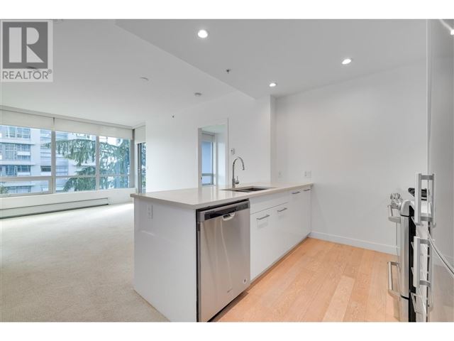 Altitude - 805 9080 University Crescent - photo 1