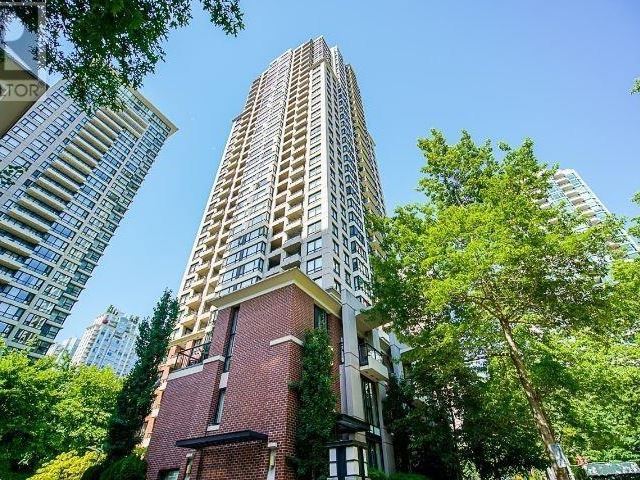 Yaletown Park 2 - 910 909 Mainland Street - photo 1