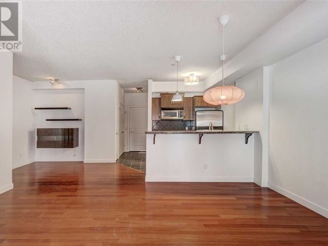 910 18 Av Sw - 108 910 18 Avenue Southwest - photo 2