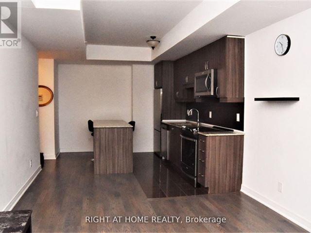 9199 Yonge ST - 517 9199 Yonge Street - photo 3