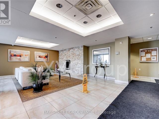 Hampton Plaza - 905 920 Sheppard Avenue West - photo 2