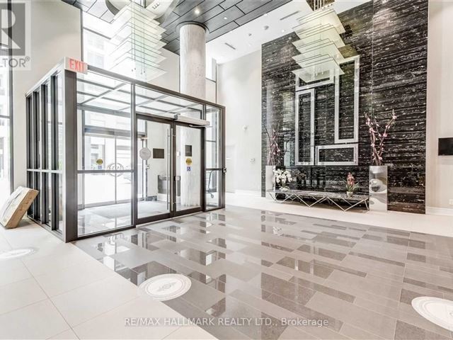 9201 Yonge ST - 1911nw 9201 Yonge Street - photo 2