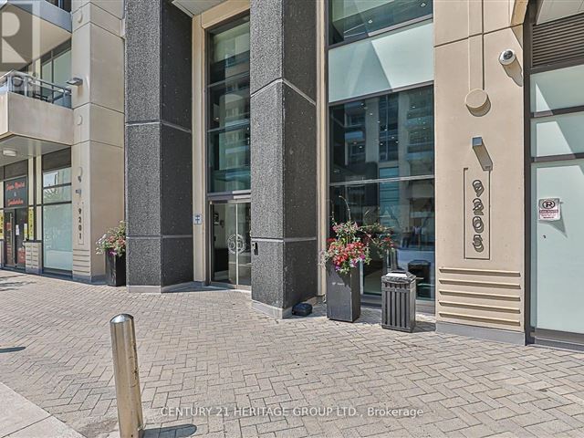 9205 Yonge ST -  9205 Yonge Street - photo 2