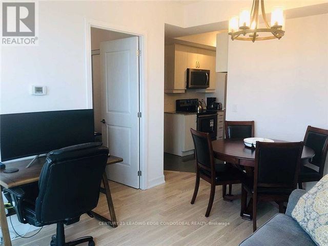 9205 Yonge ST - 1712 9205 Yonge Street - photo 2