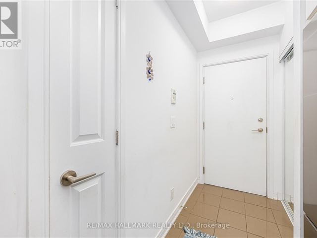 9205 Yonge ST - 1702 9205 Yonge Street - photo 3