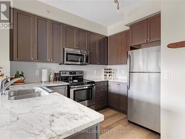 Bellaria Residence - Tower IV - 310 9255 Jane Street - photo 2