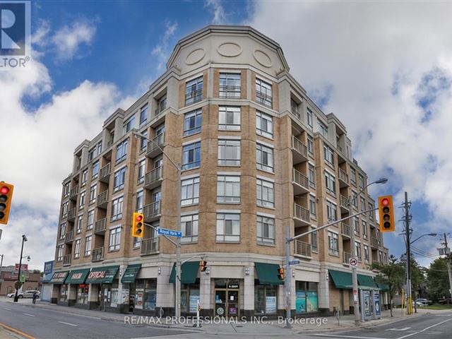 The Regency -  935 Royal York Road - photo 1