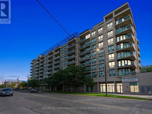 The Town Plaza - 906 935 Sheppard Avenue West - photo 1