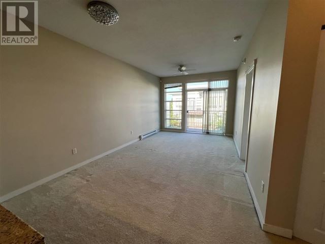 Cambridge Park - 415 9500 Odlin Road - photo 2