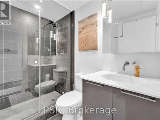 Six50 King - 913 95 Bathurst Street - photo 3