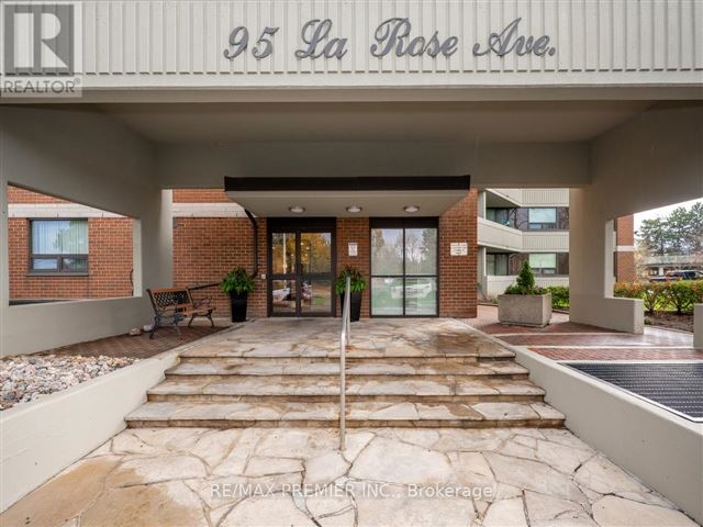 The Sovereign - 104 95 La Rose Avenue - photo 1