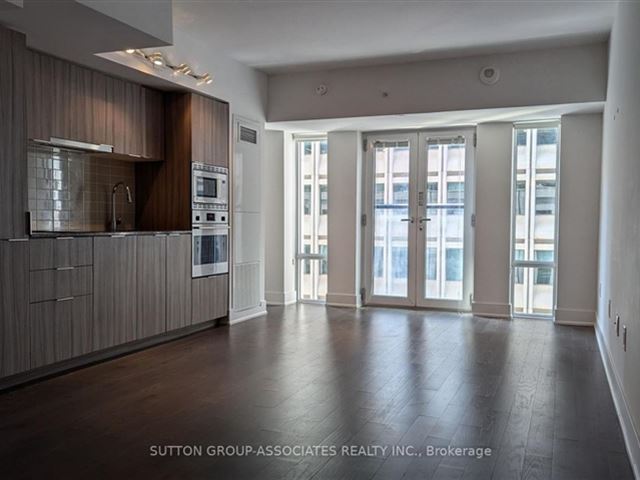 The Britt Condos - 815 955 Bay Street - photo 2