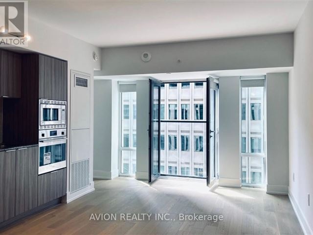 The Britt Condos - 523 955 Bay Street - photo 3