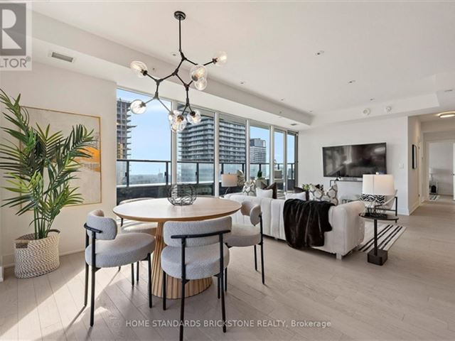 The Britt Condos - 3907 955 Bay Street - photo 1