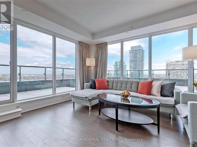 The Britt Condos - 3906 955 Bay Street - photo 2