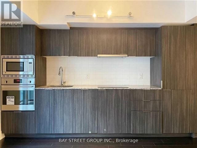 The Britt Condos - 502 955 Bay Street - photo 2