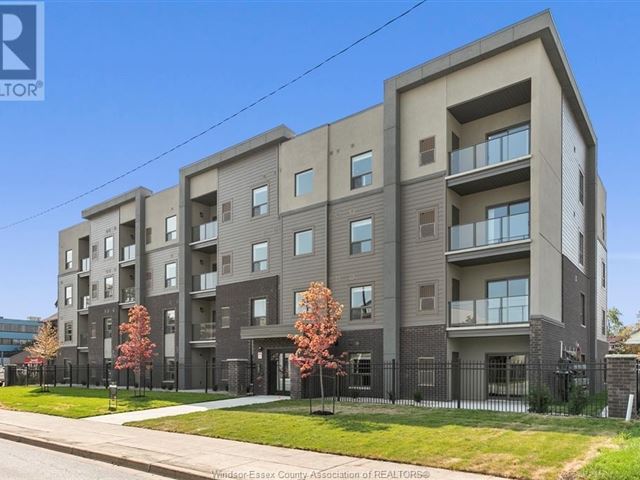 955 On The Avenue - 104 955 Ouellette Avenue - photo 1