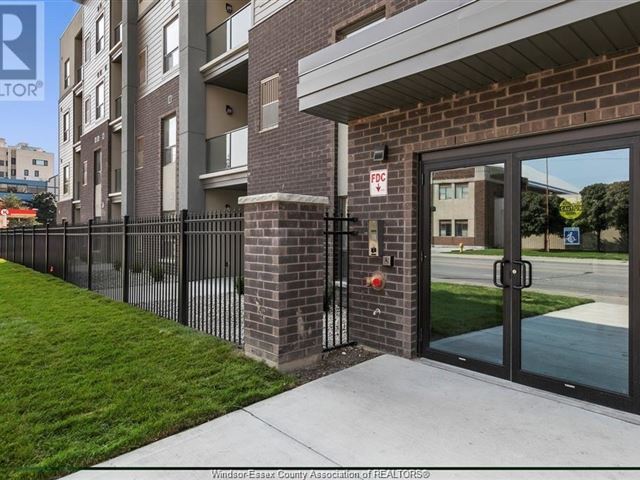 955 On The Avenue - 305 955 Ouellette Avenue - photo 2