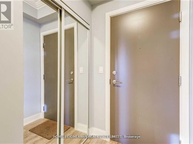 9608 Yonge Street Condos - 706b 9600 Yonge Street - photo 2