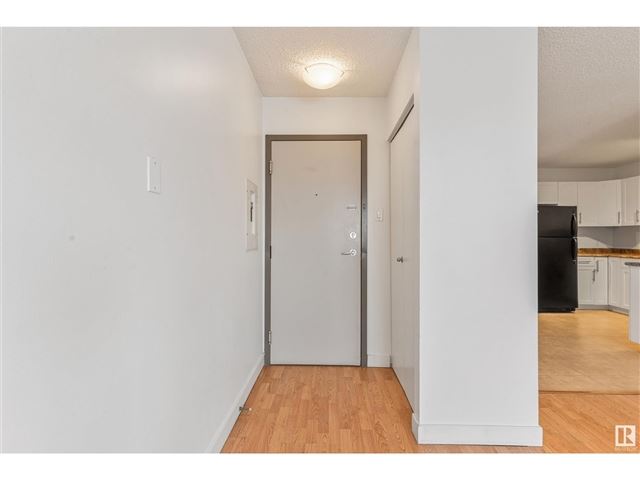 9710 105 ST NW - 608 9710 105 Street Northwest - photo 3