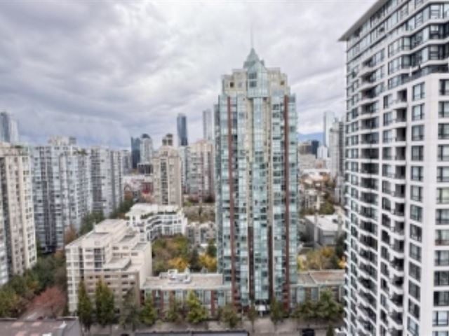 Yaletown Park 3 - 2501 977 Mainland Street - photo 1