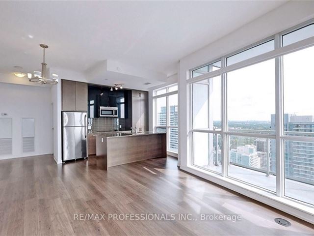 The Madison at Yonge and Eglinton - 3216 98 Lillian Street - photo 2