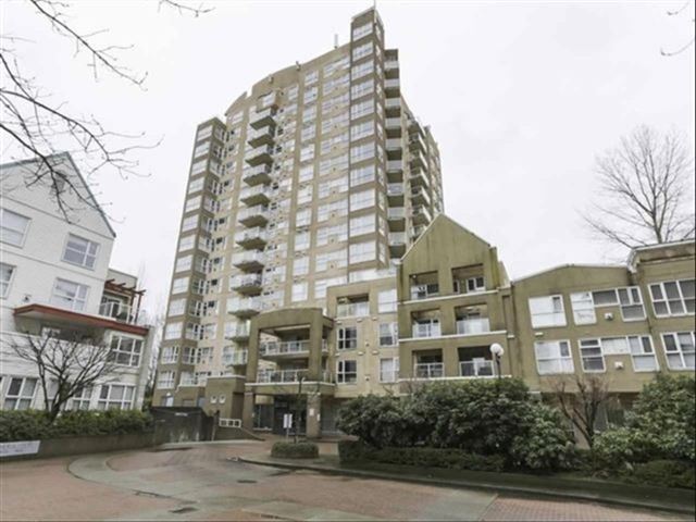 Balmoral Tower - 907 9830 Whalley Boulevard - photo 1