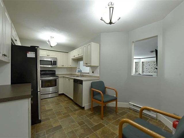 Fraser Court - 106 9865 140 Street - photo 2