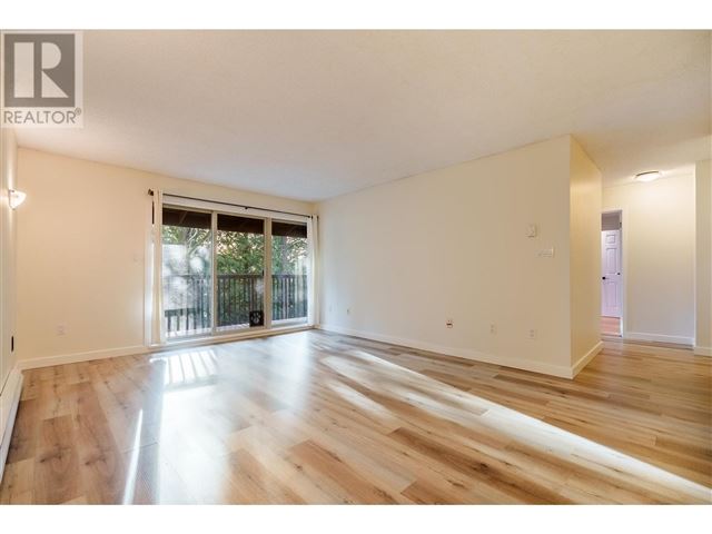 Barclay Woods - 610 9847 Manchester Drive - photo 1