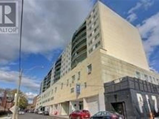 Chinatown Centre Residence - 502 222 Spadina Avenue - photo 2