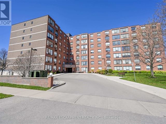 99 Donn Condos - 605 99 Donn Avenue - photo 1