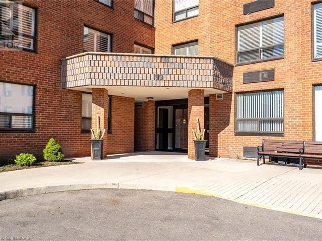 99 Donn Condos - 208 99 Donn Avenue - photo 3