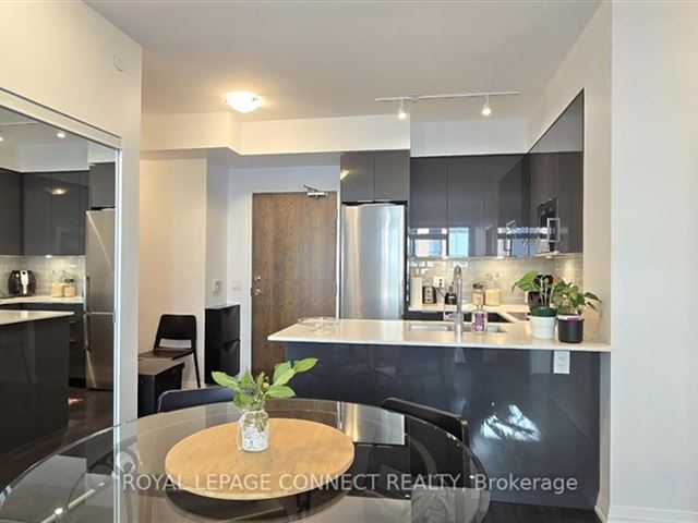 Indigo Condominiums in Maple - 427 111 Eagle Rock Way - photo 3