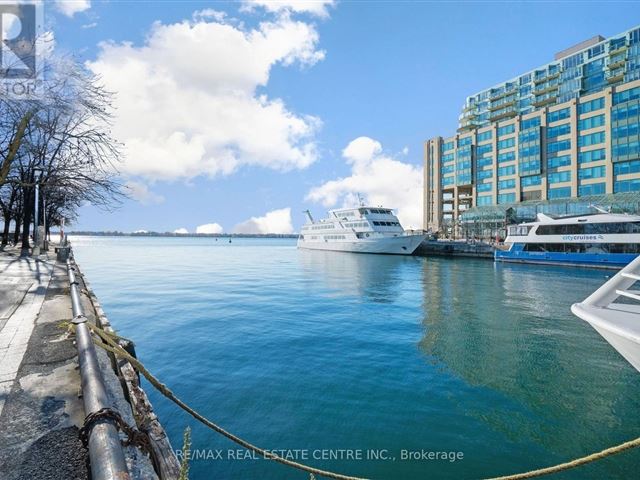 One York Quay - 1702 99 Harbour Square - photo 1