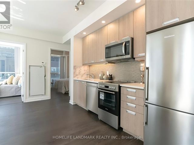 The PJ Condos - 803 99 John Street - photo 2