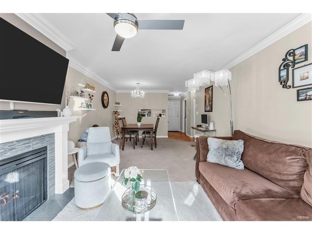 Guildford - 206 9926 151 Street - photo 3