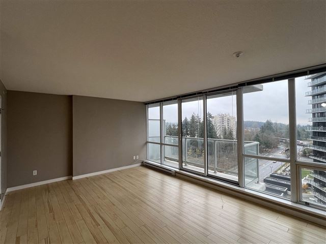 Park Place - 1106 9881 Whalley Boulevard - photo 2